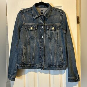 GAP women’s Dark Blue Denim Jacket
